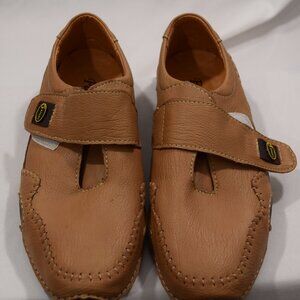 Men Fashion 5 Sport Tan Leather Driving Shoes Size 42 Gently Used Size 10